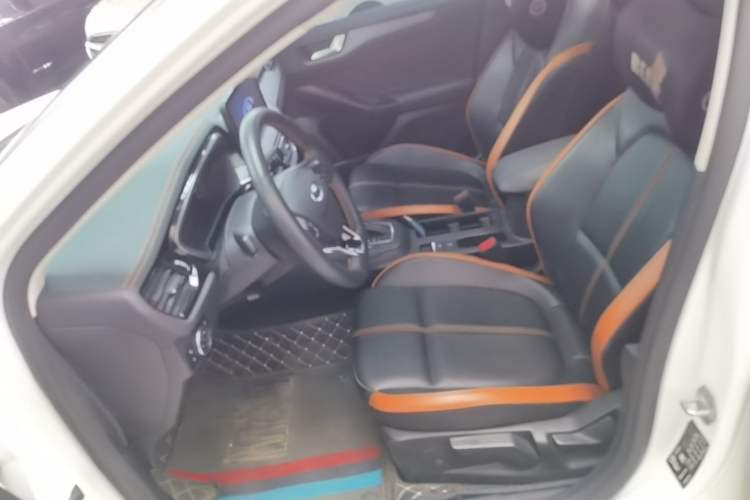 Used Ford Focus 2022 Sedan EcoBoost 180 Automatic Performance Edition Left Front Seat