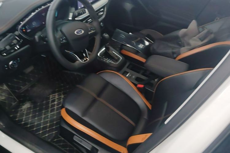 Used Ford Focus 2022 Hatchback EcoBoost 180 Automatic Performance Edition Left Front Seat