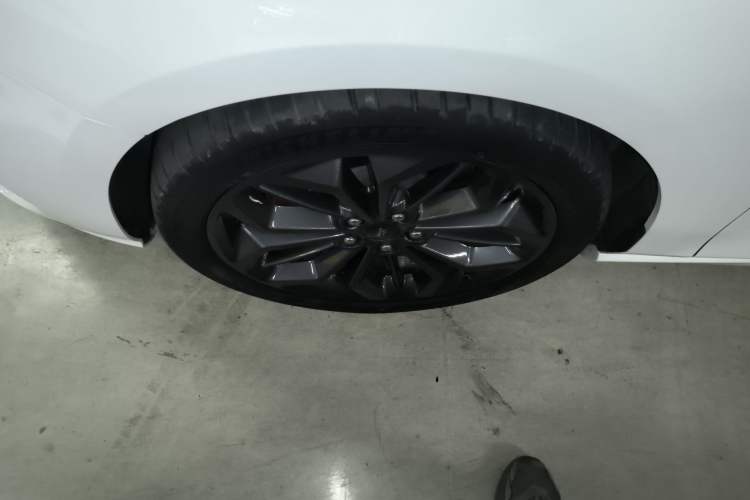 Used Ford Focus 2022 Hatchback EcoBoost 180 Automatic ST Line Left Front Wheel Hub