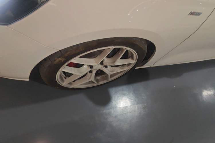 Used Ford Focus 2022 Hatchback EcoBoost 180 Automatic ST Line Left Front Wheel Hub