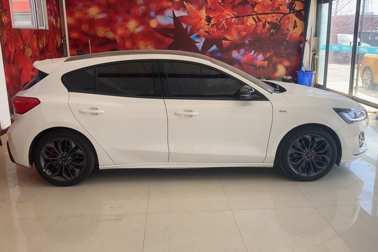 Used Ford Focus 2022 Hatchback EcoBoost 180 Automatic ST Line Left Side
