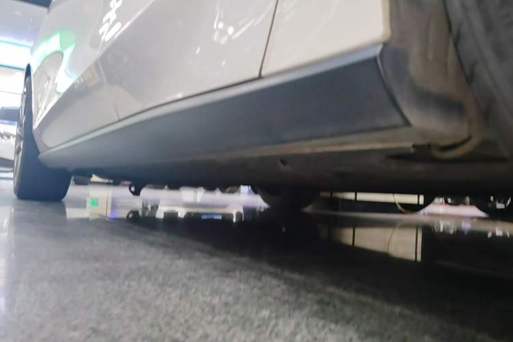 Used Ford Focus 2022 Hatchback EcoBoost 180 Automatic Performance Edition Left Side Sill