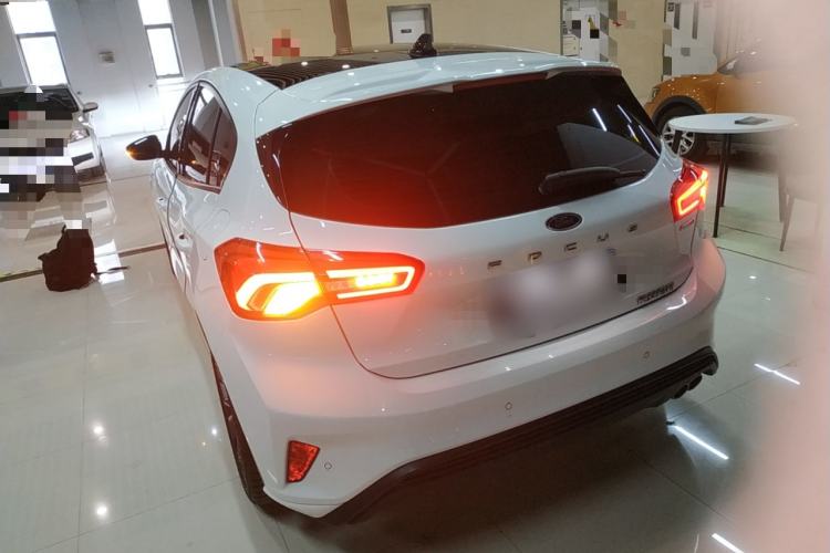 Used Ford Focus 2022 Hatchback EcoBoost 180 Automatic ST Line Rear Left 45 Deg