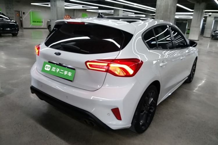 Used Ford Focus 2022 Hatchback EcoBoost 180 Automatic ST Line Rear Right 45 Deg