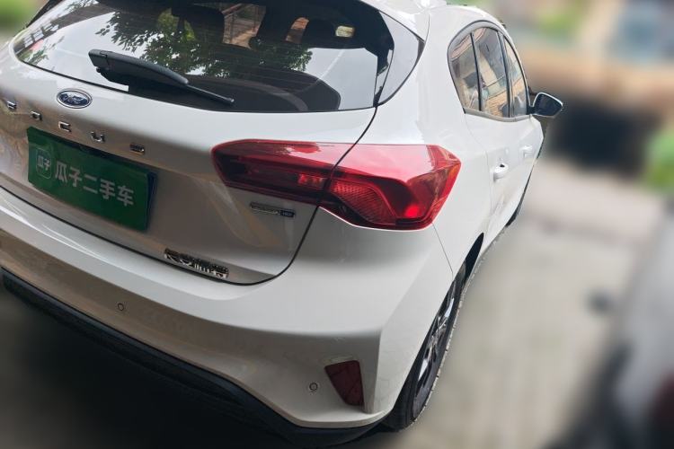 Used Ford Focus 2022 Hatchback EcoBoost 180 Automatic Performance Edition Rear Right 45 Deg