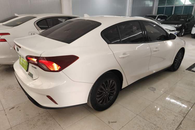 Used Ford Focus 2022 Sedan EcoBoost 180 Automatic Performance Edition Rear Right 45 Deg