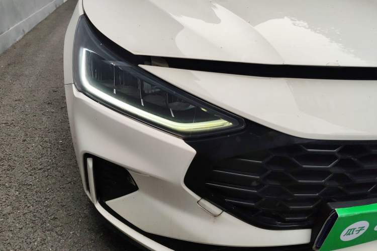 Used Ford Focus 2022 Sedan EcoBoost 180 Automatic Performance Edition Right Front Headlight