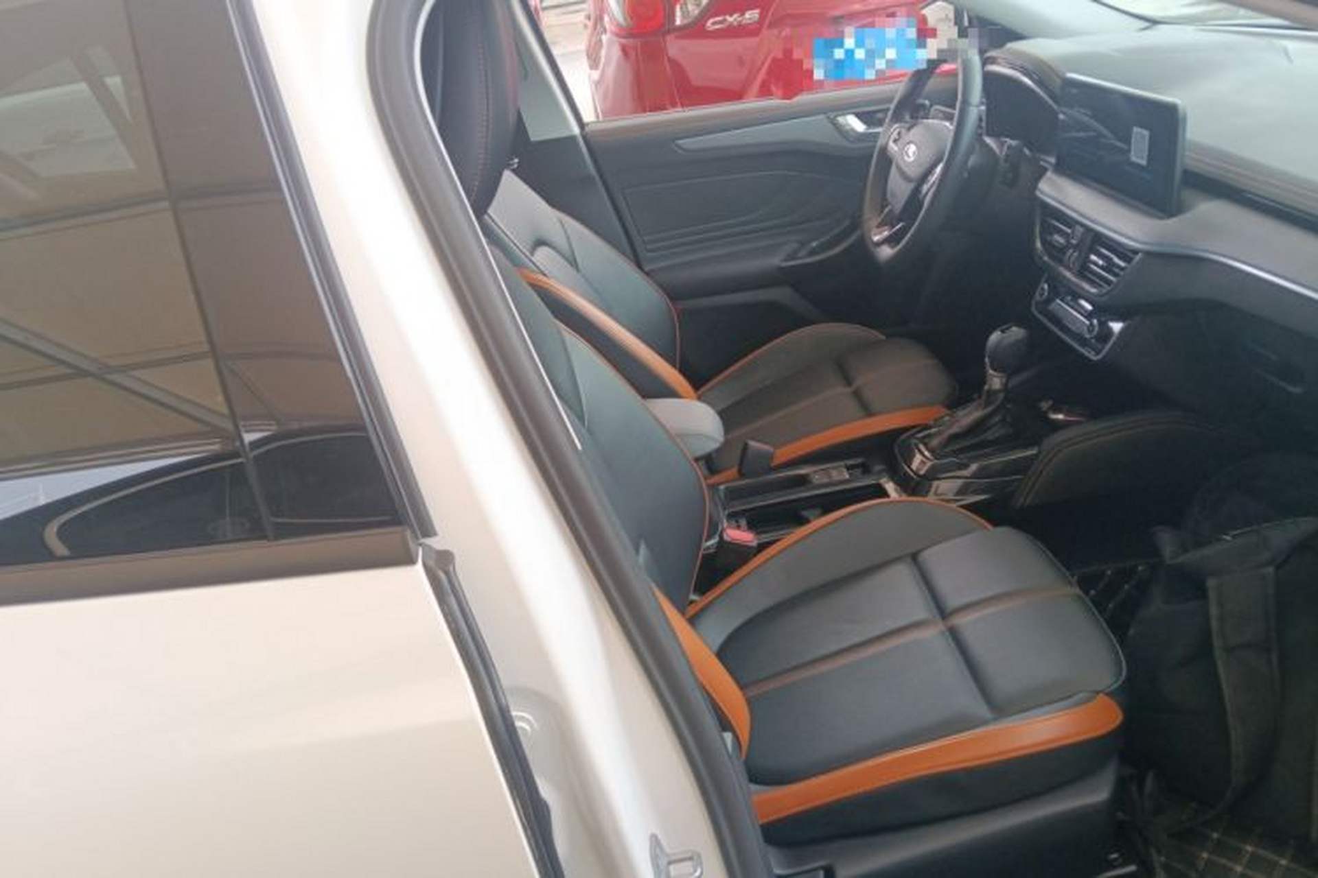 Used Ford Focus 2022 Hatchback EcoBoost 180 Automatic Performance Edition Right Front Seat