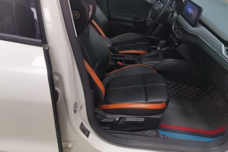 Used Ford Focus 2022 Sedan EcoBoost 180 Automatic Performance Edition Right Front Seat