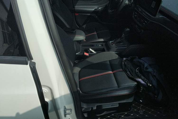 Used Ford Focus 2022 Hatchback EcoBoost 180 Automatic ST Line Right Front Seat