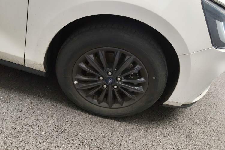 Used Ford Focus 2022 Sedan EcoBoost 180 Automatic Performance Edition Right Front Wheel Hub