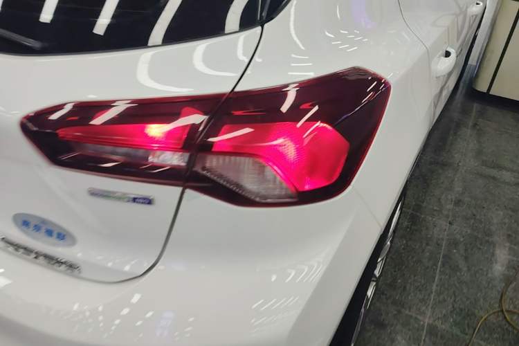 Used Ford Focus 2022 Hatchback EcoBoost 180 Automatic Performance Edition Right Rear Taillight