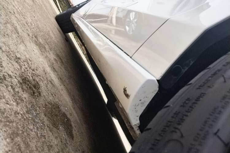 Used Ford Focus 2022 Sedan EcoBoost 180 Automatic ST Line Right Side Sill