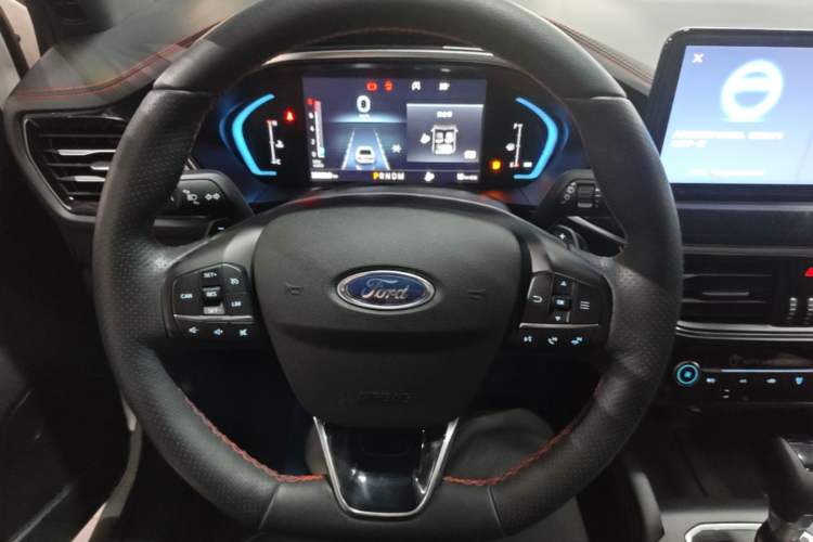 Used Ford Focus 2022 Hatchback EcoBoost 180 Automatic ST Line Steering Wheel