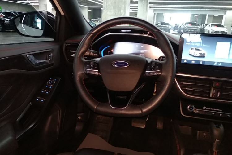 Used Ford Focus 2022 Hatchback EcoBoost 180 Automatic ST Line Steering Wheel