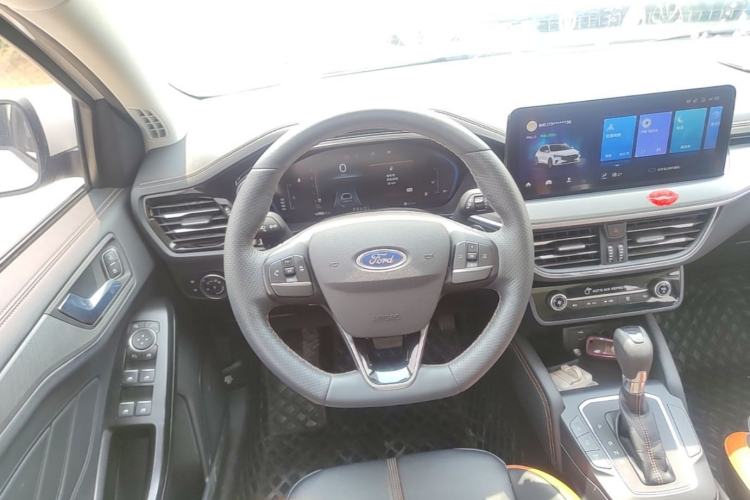 Used Ford Focus 2022 Hatchback EcoBoost 180 Automatic Performance Edition Steering Wheel
