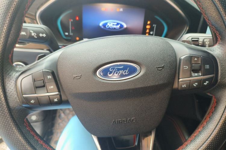 Used Ford Focus 2022 Sedan EcoBoost 180 Automatic ST Line Steering Wheel