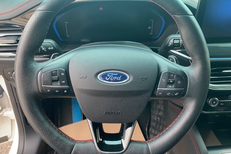 Used Ford Focus 2022 Hatchback EcoBoost 180 Automatic ST Line Steering Wheel