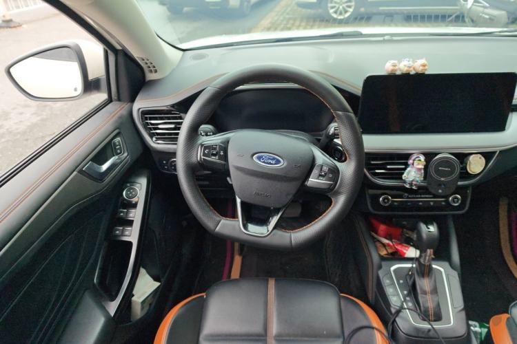 Used Ford Focus 2022 Hatchback EcoBoost 180 Automatic Performance Edition Steering Wheel