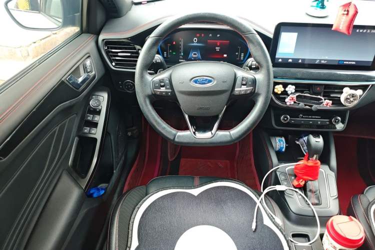 Used Ford Focus 2022 Hatchback EcoBoost 180 Automatic ST Line Steering Wheel