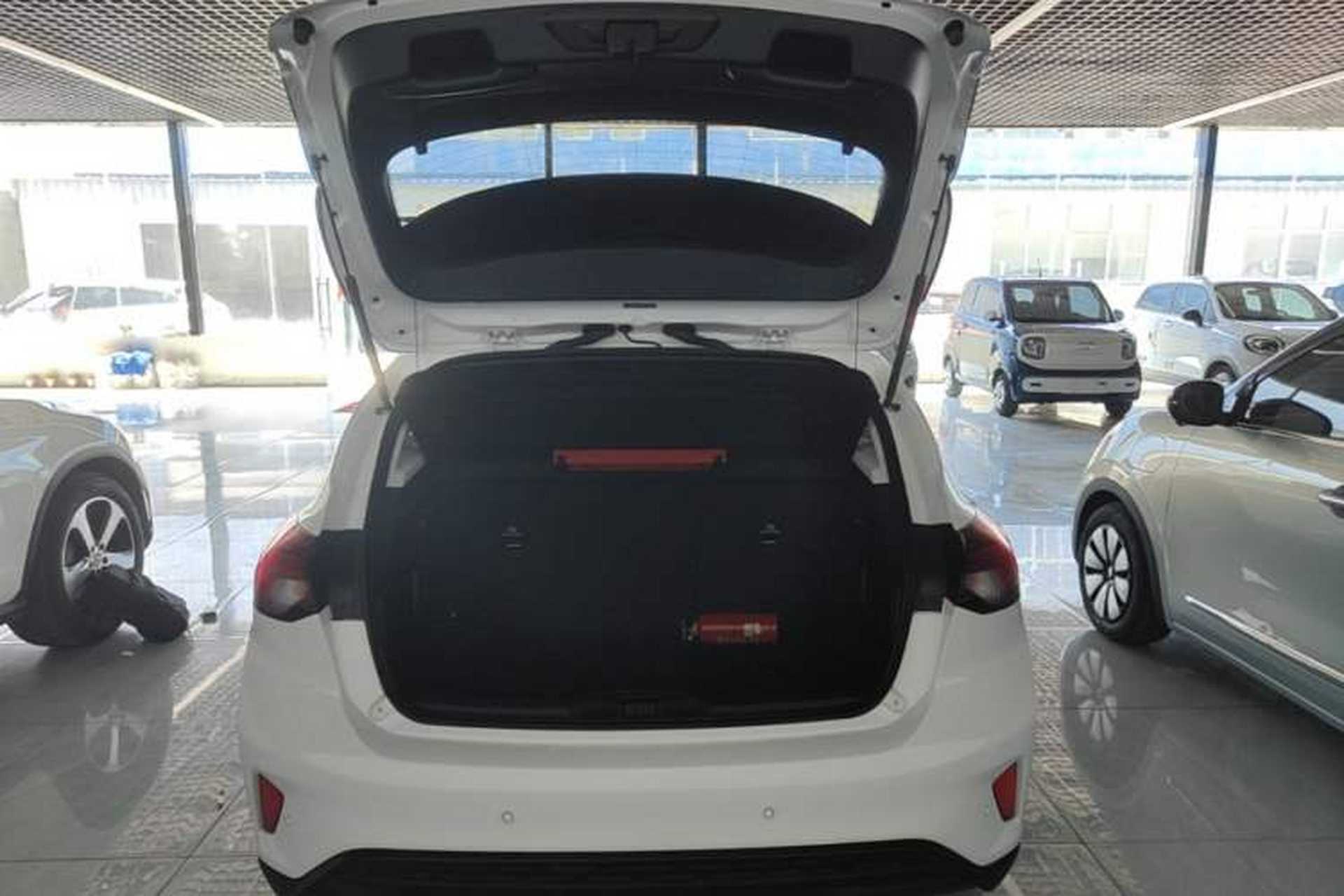 Used Ford Focus 2022 Hatchback EcoBoost 180 Automatic Performance Edition Trunk