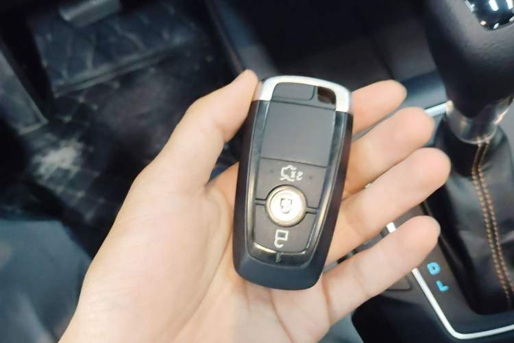 Used Ford Focus 2022 Hatchback EcoBoost 180 Automatic Performance Edition Vehicle Key