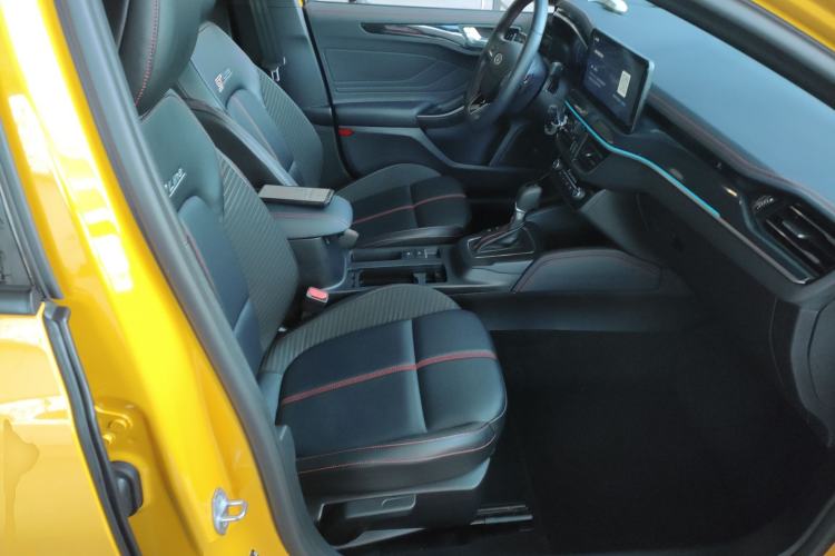 Used Ford Focus 2022 Sedan EcoBoost 180 Automatic ST Line Right Front Seat