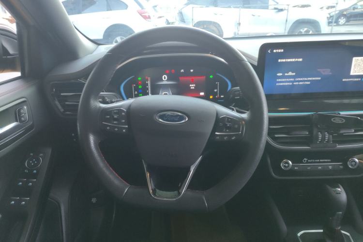 Used Ford Focus 2022 Sedan EcoBoost 180 Automatic ST Line Steering Wheel
