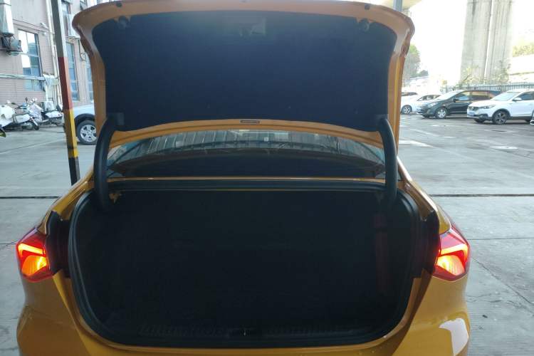 Used Ford Focus 2022 Sedan EcoBoost 180 Automatic ST Line Trunk