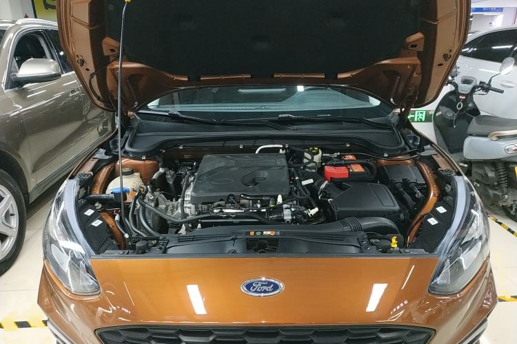 Used Ford Focus Active 2020 EcoBoost 180 Automatic Trendy Model Engine Bay