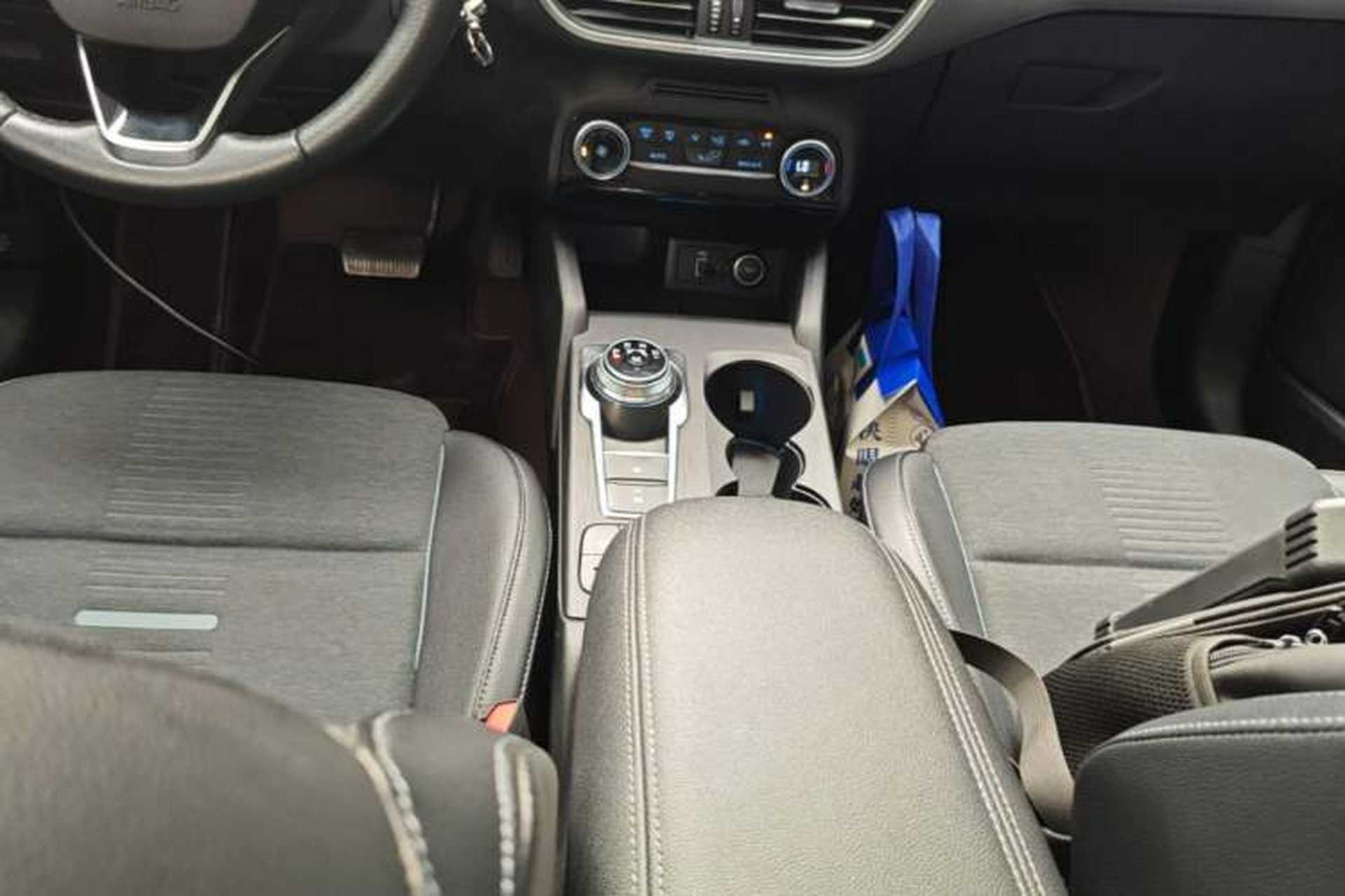 Used Ford Focus Active 2020 EcoBoost 180 Automatic Trendy Model Gear Lever