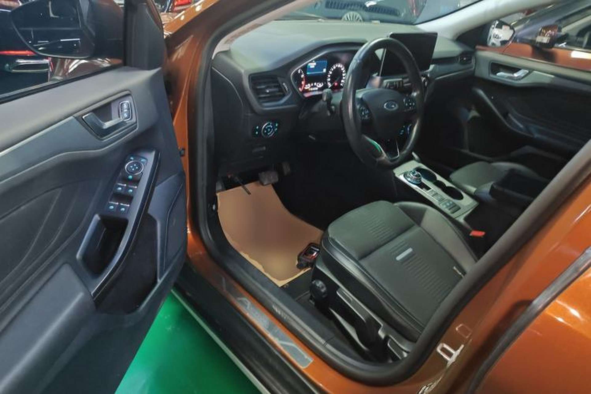 Used Ford Focus Active 2020 EcoBoost 180 Automatic Trendy Model Interior 3
