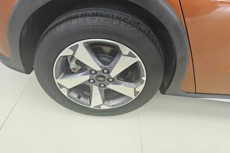 Used Ford Focus Active 2020 EcoBoost 180 Automatic Trendy Model Right Rear Wheel Hub