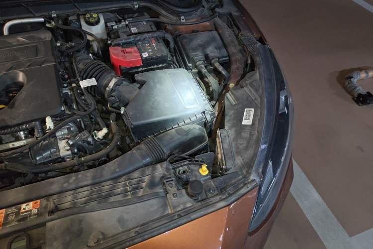 Used Ford Focus Active 2020 EcoBoost 180 Automatic Titanium Edition Engine Bay Left