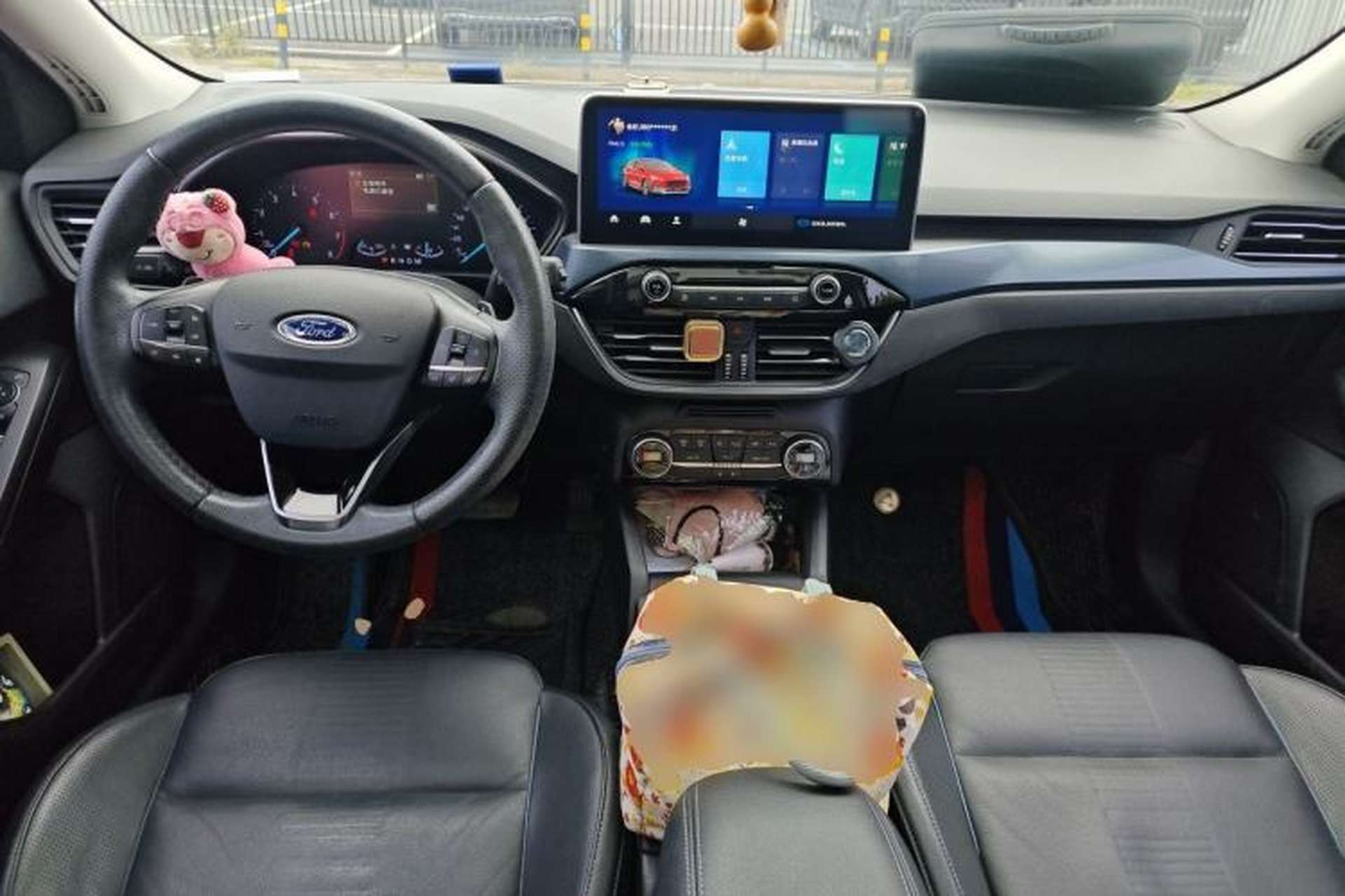 Used Ford Focus Active 2020 EcoBoost 180 Automatic Titanium Edition Center Console