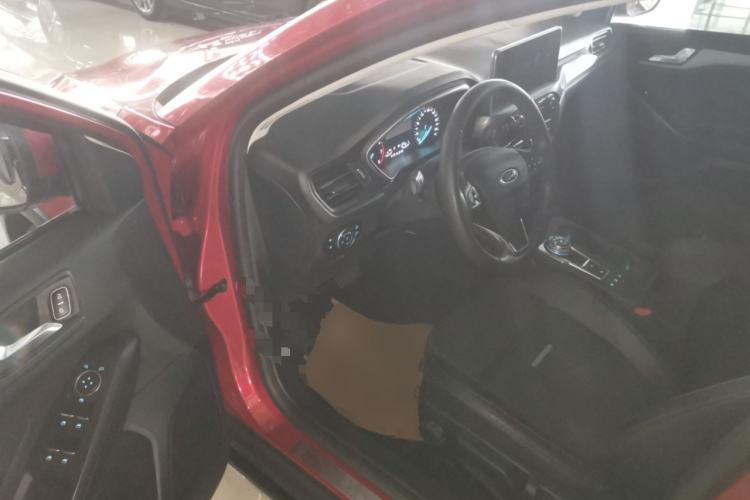 Used Ford Focus Active 2020 EcoBoost 180 Automatic Trendy Model Driver Seat