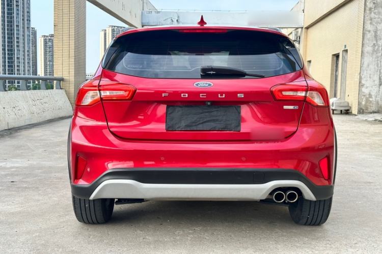 Used Ford Focus Active 2020 EcoBoost 180 Automatic Trendy Model Exterior 2