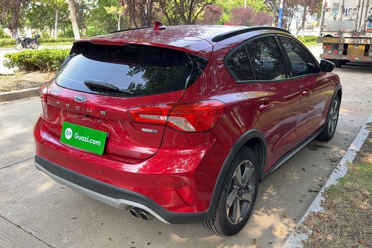 Used Ford Focus Active 2020 EcoBoost 180 Automatic Trendy Model Exterior 3