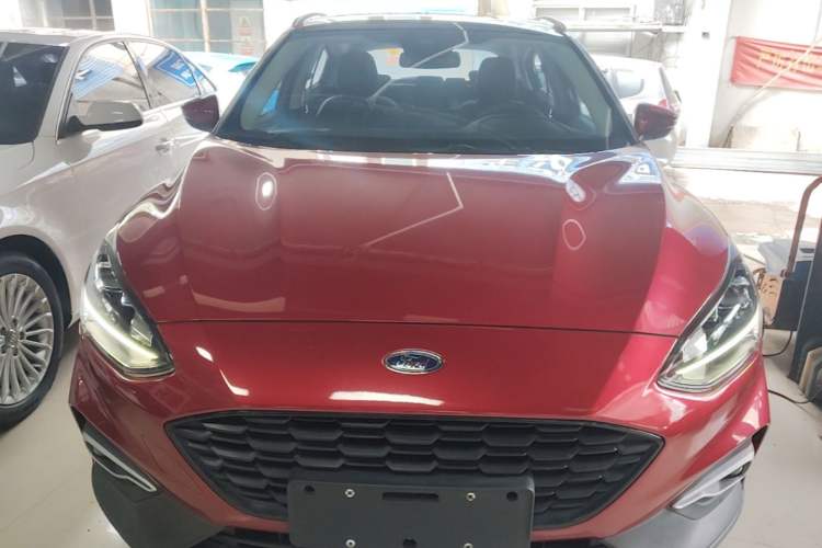 Used Ford Focus Active 2020 EcoBoost 180 Automatic Titanium Edition Front