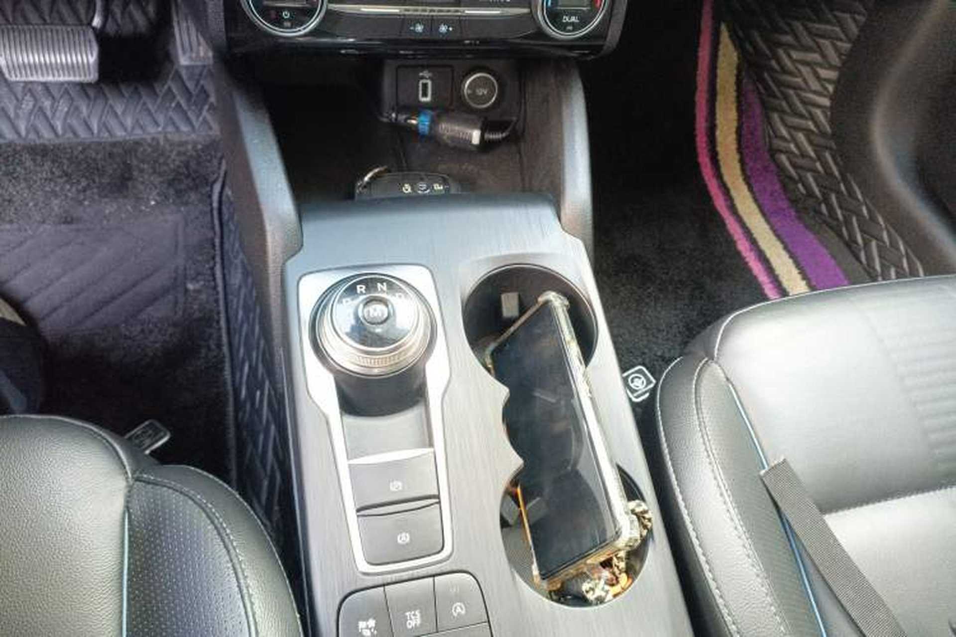 Used Ford Focus Active 2020 EcoBoost 180 Automatic Titanium Edition Gear Lever