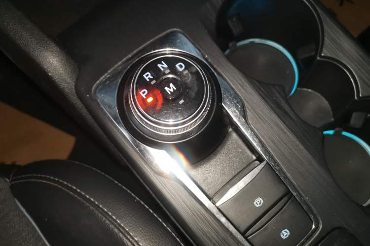 Used Ford Focus Active 2020 EcoBoost 180 Automatic Trendy Model Gear Lever
