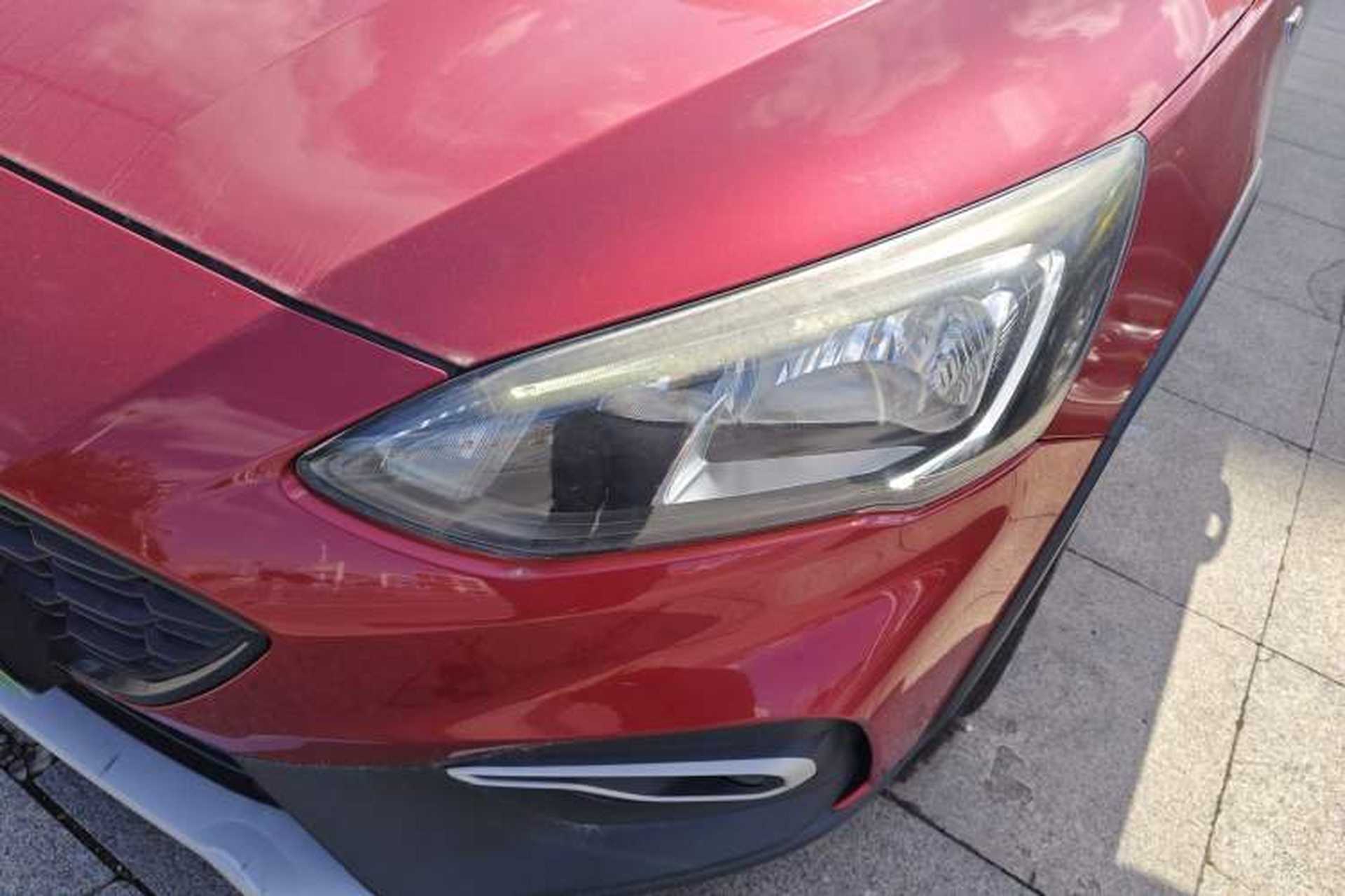 Used Ford Focus Active 2020 EcoBoost 180 Automatic Trendy Model Left Front Headlight