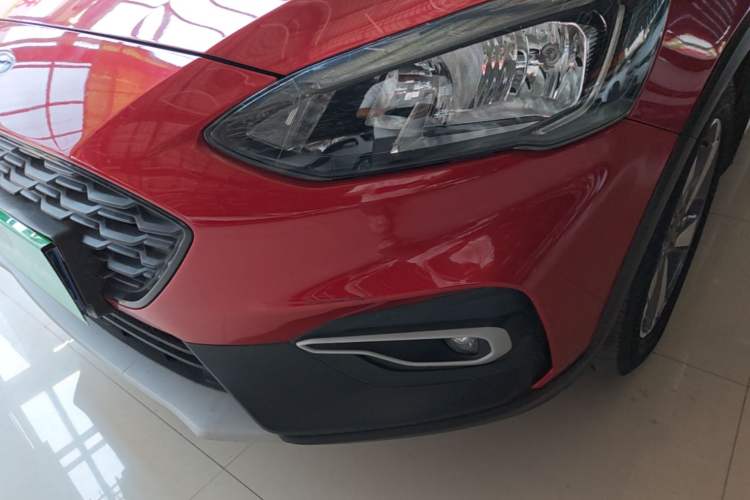 Used Ford Focus Active 2020 EcoBoost 180 Automatic Trendy Model Left Front Headlight