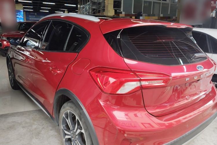 Used Ford Focus Active 2020 EcoBoost 180 Automatic Titanium Edition Rear Left 45 Deg