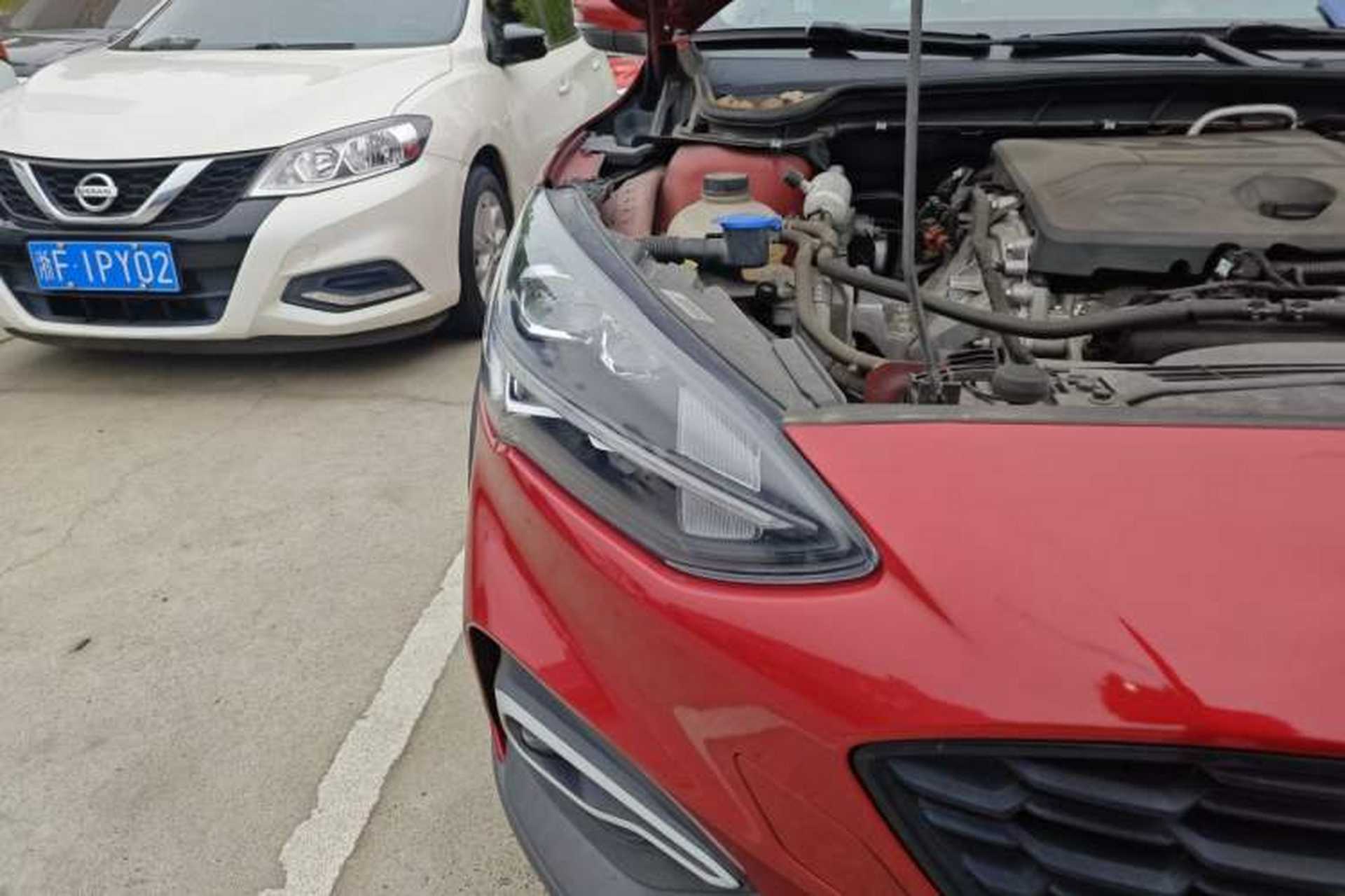 Used Ford Focus Active 2020 EcoBoost 180 Automatic Titanium Edition Right Front Headlight