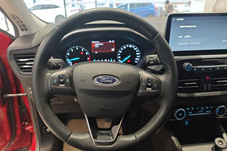 Used Ford Focus Active 2020 EcoBoost 180 Automatic Trendy Model Steering Wheel