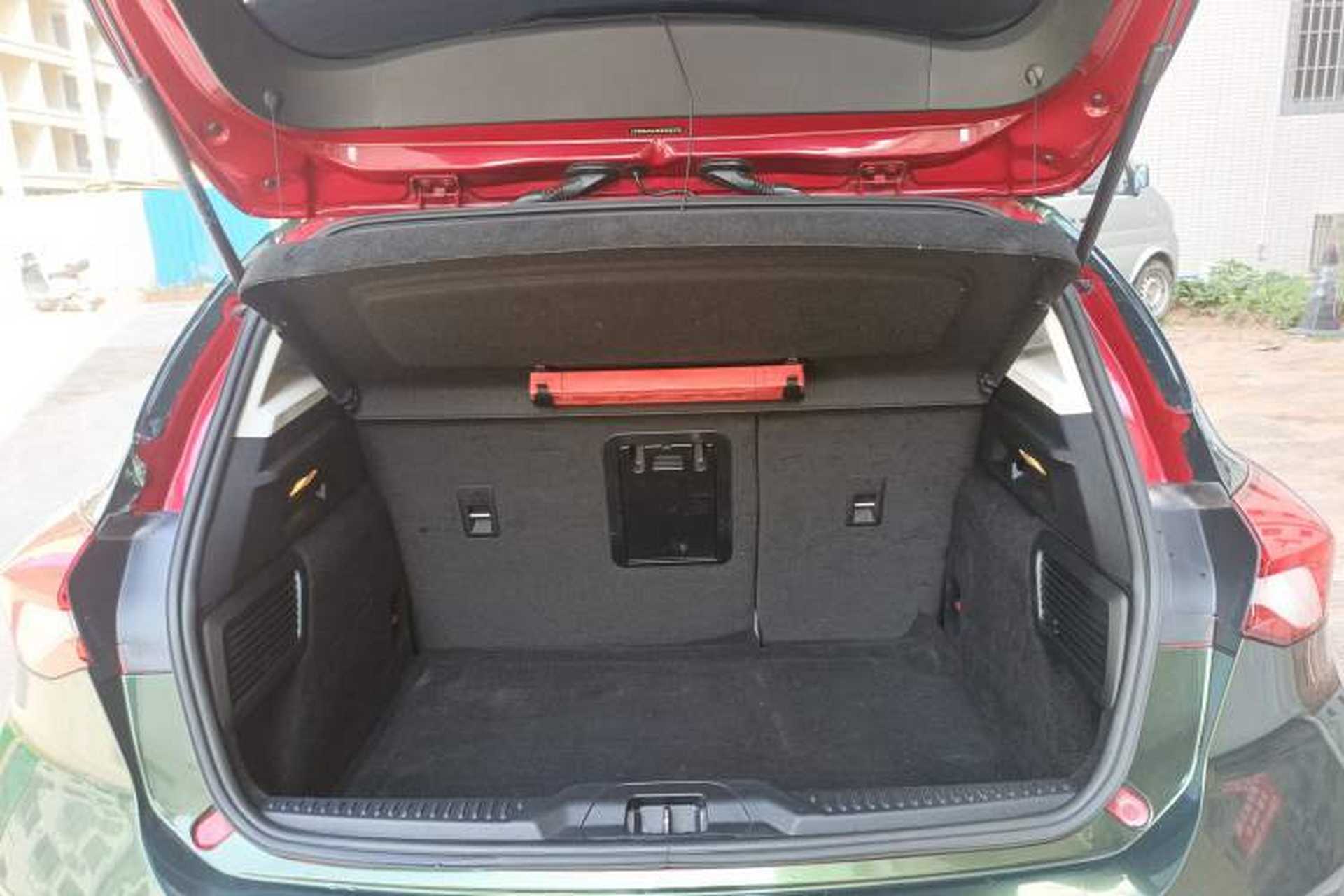Used Ford Focus Active 2020 EcoBoost 180 Automatic Titanium Edition Trunk