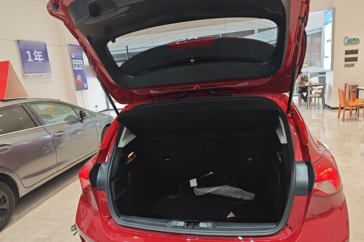 Used Ford Focus Active 2020 EcoBoost 180 Automatic Trendy Model Trunk