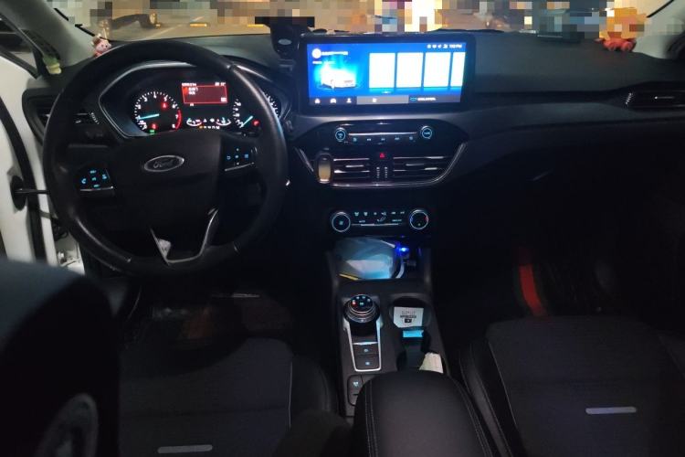 Used Ford Focus Active 2020 EcoBoost 180 Automatic Trendy Model Center Console