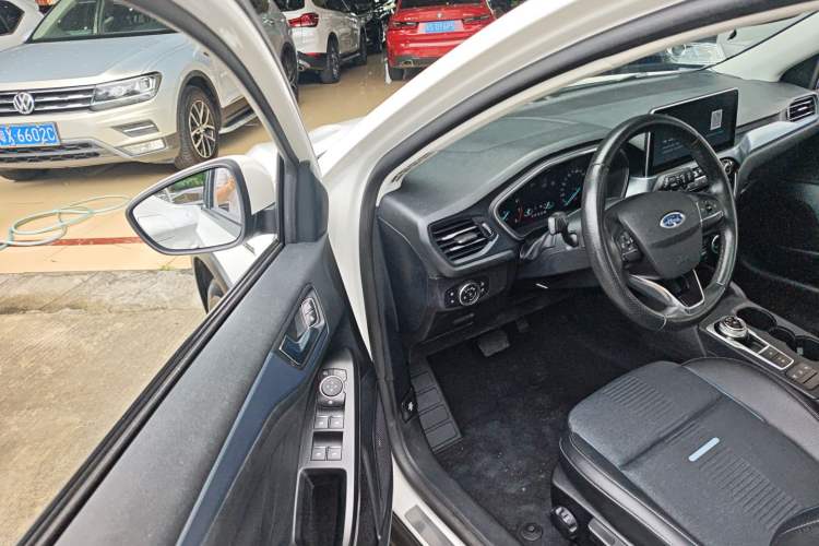 Used Ford Focus Active 2020 EcoBoost 180 Automatic Trendy Model Driver Seat